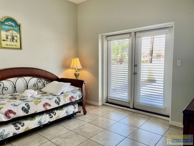 6401 Fountain Way, South Padre Island, TX 78597