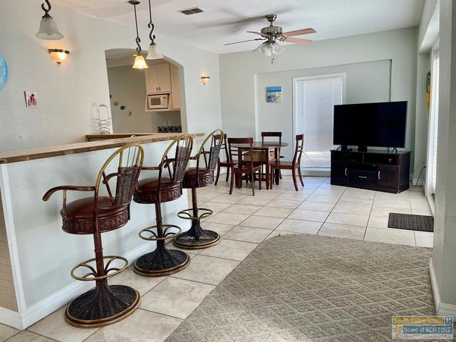 6401 Fountain Way, South Padre Island, TX 78597