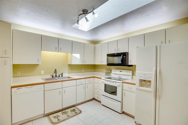 1865 SIXTY OAKS LANE, Vero Beach, FL 32966