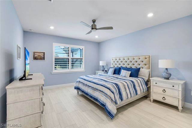 1944 Yellowfin CIR, Naples, FL 34114