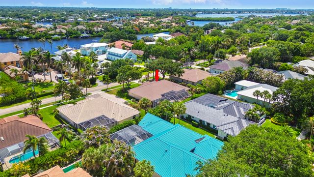 19044 SE Jupiter River Drive, Jupiter, FL 33458