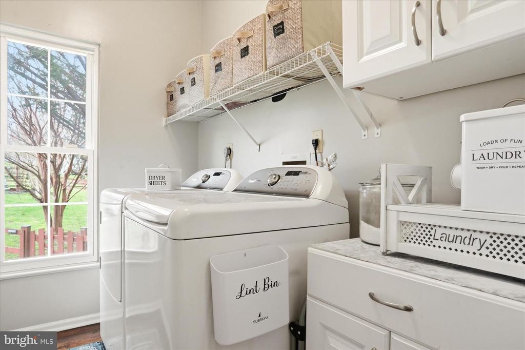 Image 18 of property listing at 4908 SHELBURNE CT, Jefferson, MD 21755