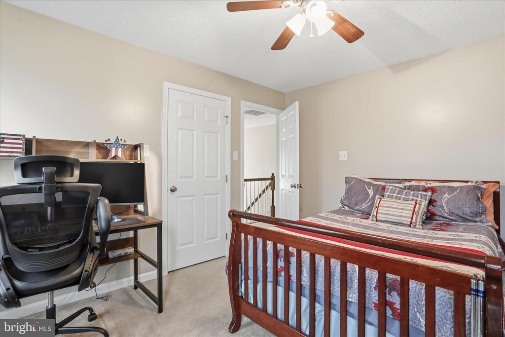 Image 30 of property listing at 4908 SHELBURNE CT, Jefferson, MD 21755