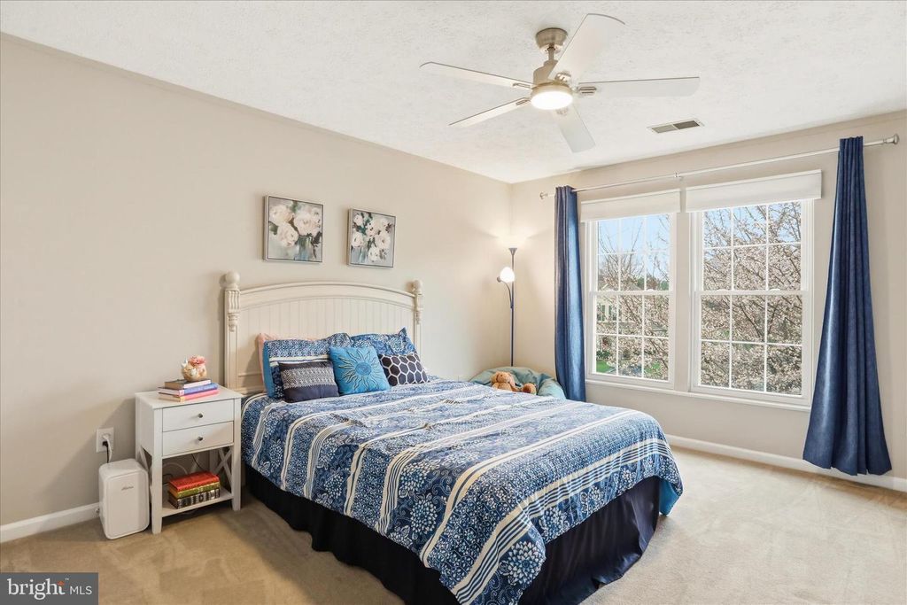 Image 31 of property listing at 4908 SHELBURNE CT, Jefferson, MD 21755