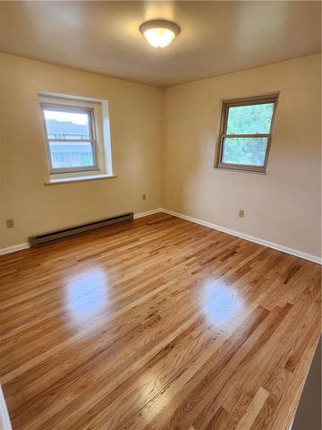 1916 Molinaro Drive, Allentown City, PA 18104