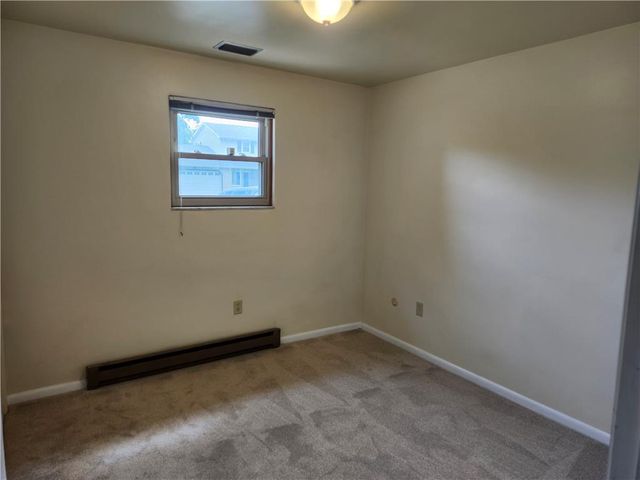 1916 Molinaro Drive, Allentown City, PA 18104