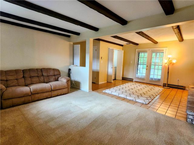 1916 Molinaro Drive, Allentown City, PA 18104