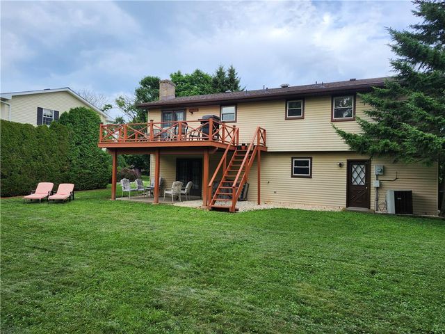 1916 Molinaro Drive, Allentown City, PA 18104