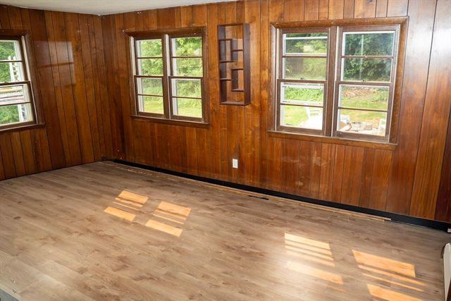159 Roy, Springfield, MA 01104