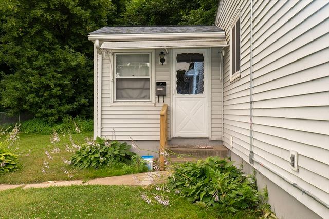 159 Roy, Springfield, MA 01104