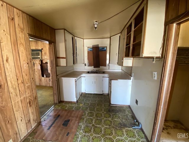 113 Q Street, Taft, CA 93268