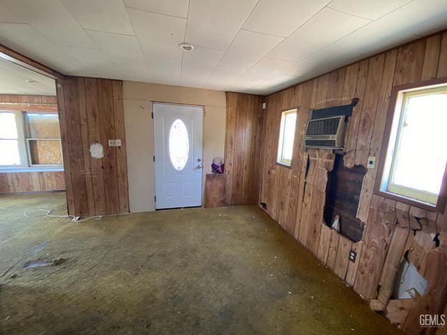 113 Q Street, Taft, CA 93268