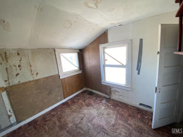 113 Q Street, Taft, CA 93268