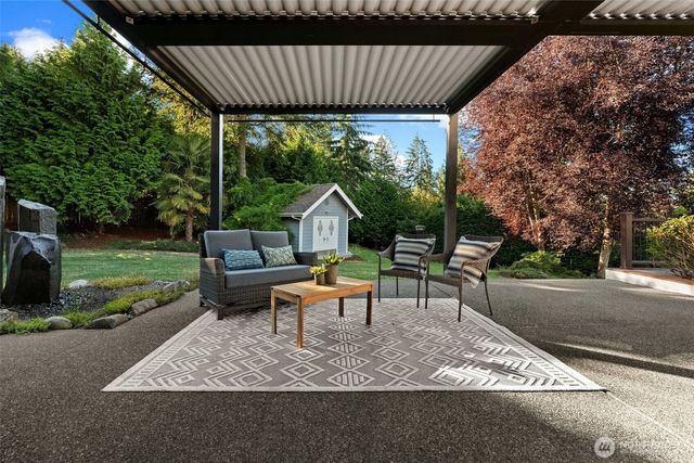 904 7th Court, Fox Island, WA 98333