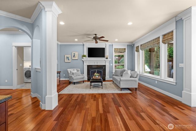 904 7th Court, Fox Island, WA 98333