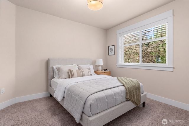 904 7th Court, Fox Island, WA 98333