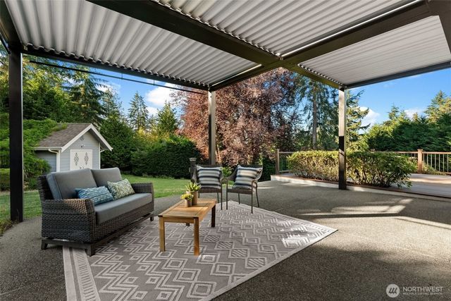 904 7th Court, Fox Island, WA 98333