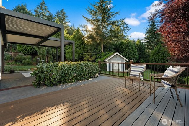 904 7th Court, Fox Island, WA 98333