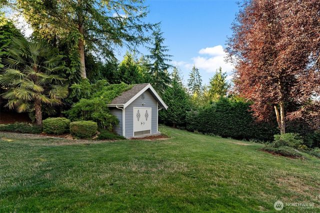 904 7th Court, Fox Island, WA 98333