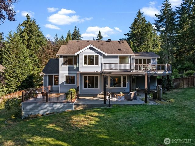 904 7th Court, Fox Island, WA 98333