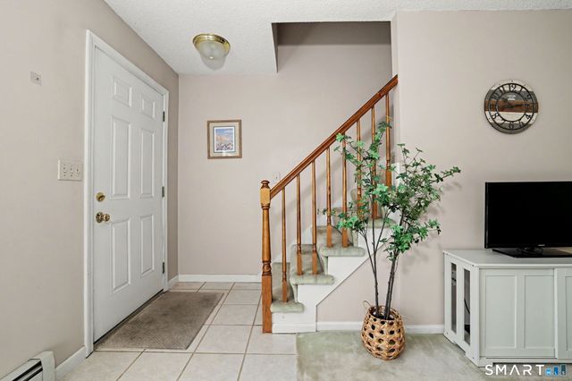 210 Brentwood Drive 210, Wallingford, CT 06492