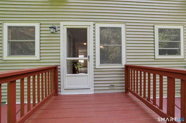 210 Brentwood Drive 210, Wallingford, CT 06492