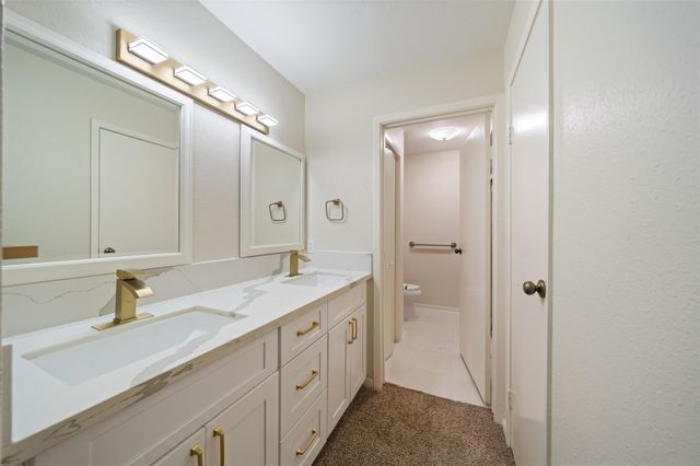 14555 Wunderlich Drive 2901, Houston, TX 77069