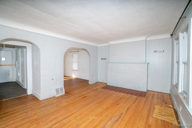 16155 Trinity Street, Detroit, MI 48219