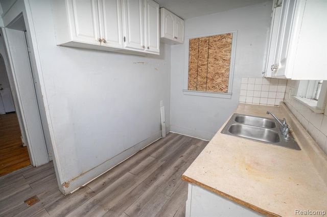 16155 Trinity Street, Detroit, MI 48219