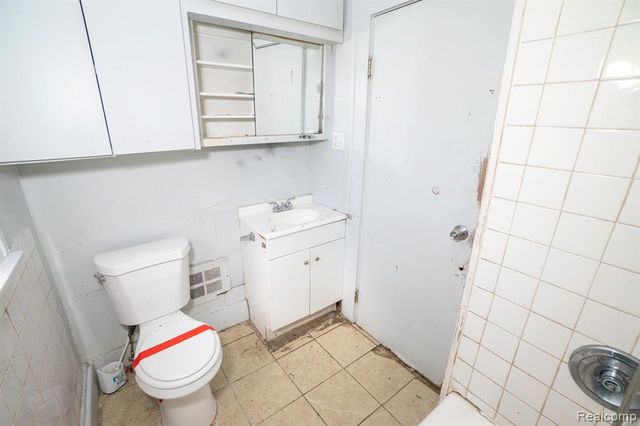 16155 Trinity Street, Detroit, MI 48219