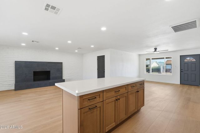 1514 E VERLEA Drive, Tempe, AZ 85282