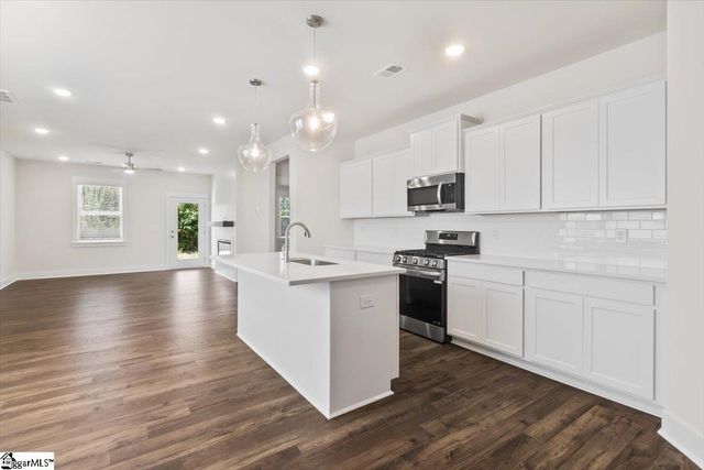 121 Terpack Court, Gray Court, SC 29645