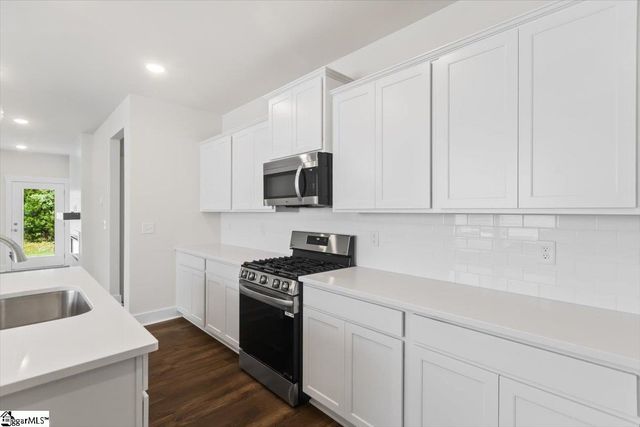 121 Terpack Court, Gray Court, SC 29645