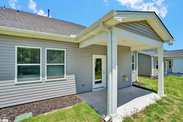 121 Terpack Court, Gray Court, SC 29645