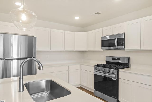 121 Terpack Court, Gray Court, SC 29645