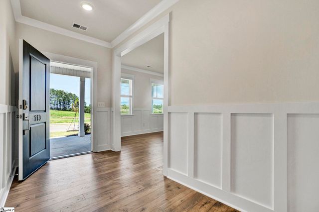 121 Terpack Court, Gray Court, SC 29645