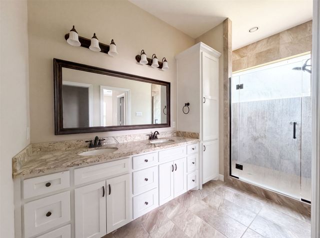 8580 Cedar Creek Lane, Greenville, TX 75402