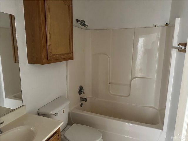 613 La Mancha Drive, Edinburg, TX 78541