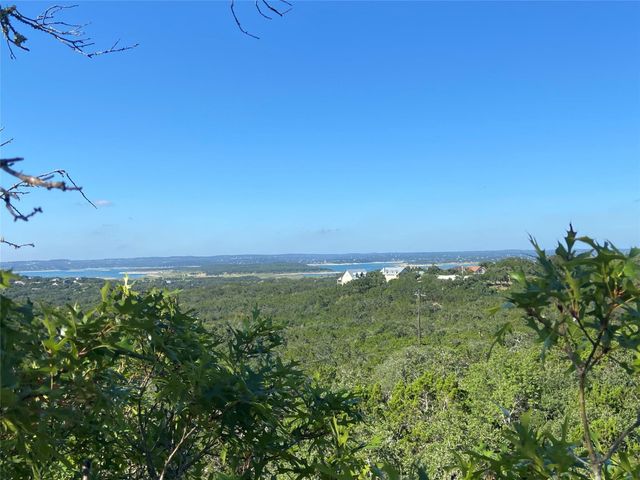 1040 Summit Bluff, Canyon Lake, TX 78133