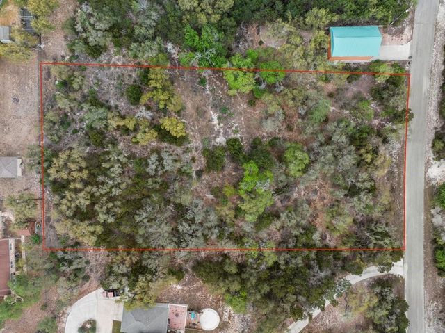 1040 Summit Bluff, Canyon Lake, TX 78133