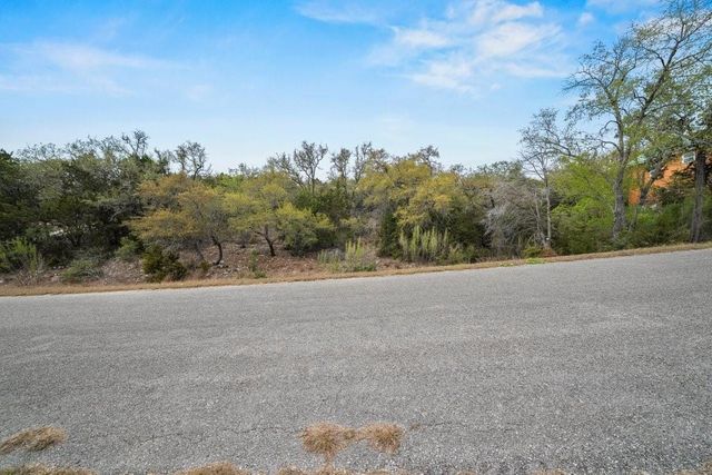 1040 Summit Bluff, Canyon Lake, TX 78133