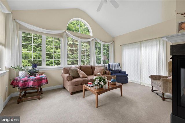 377 BRITTANY CT, Souderton, PA 18964