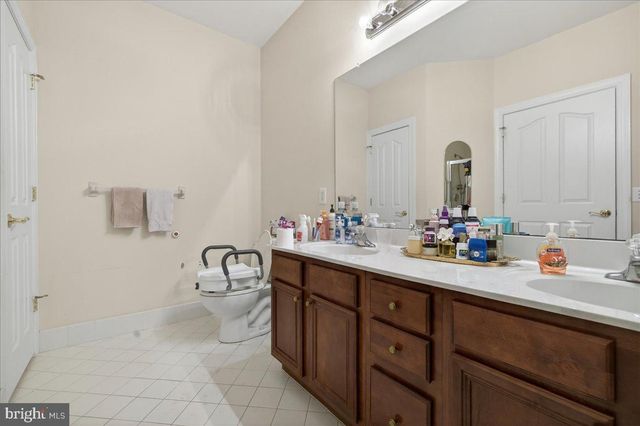 377 BRITTANY CT, Souderton, PA 18964