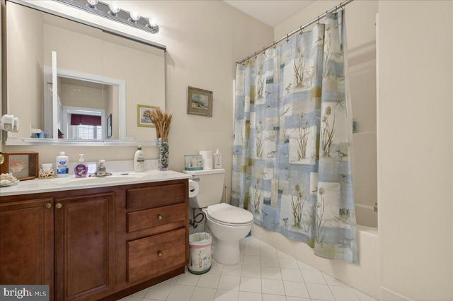 377 BRITTANY CT, Souderton, PA 18964