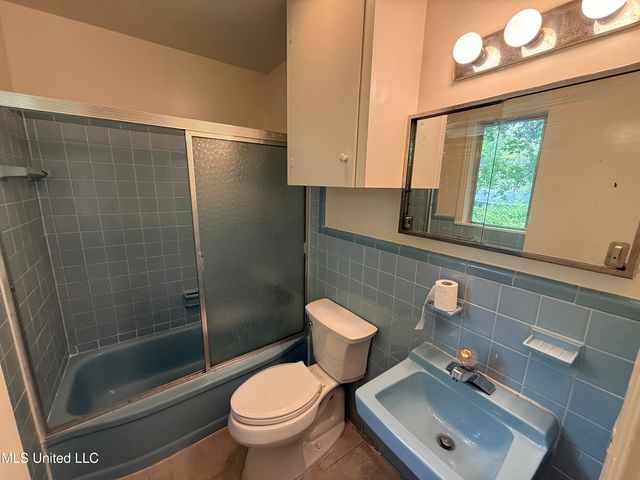1632 Winchester Street, Jackson, MS 39211