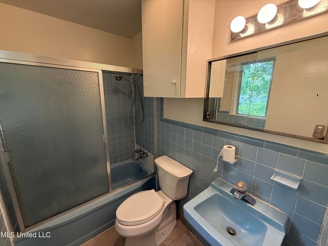 1632 Winchester Street, Jackson, MS 39211