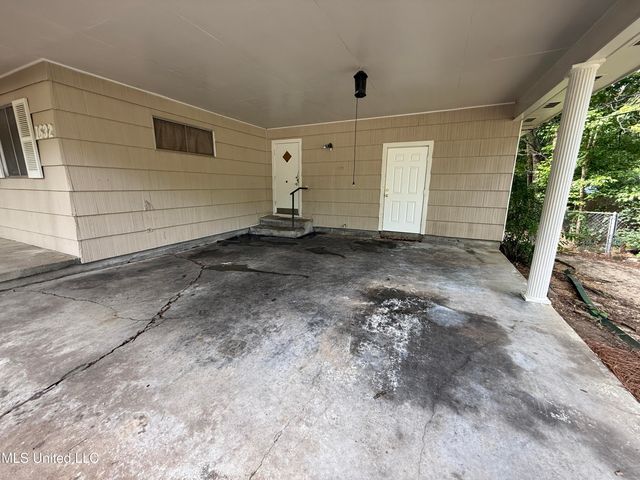 1632 Winchester Street, Jackson, MS 39211