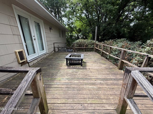 1632 Winchester Street, Jackson, MS 39211
