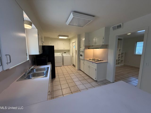 1632 Winchester Street, Jackson, MS 39211