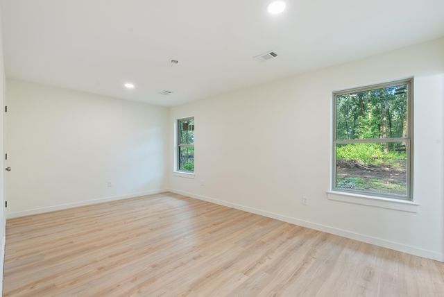 7 Palmer Drive, Conway, AR 72032